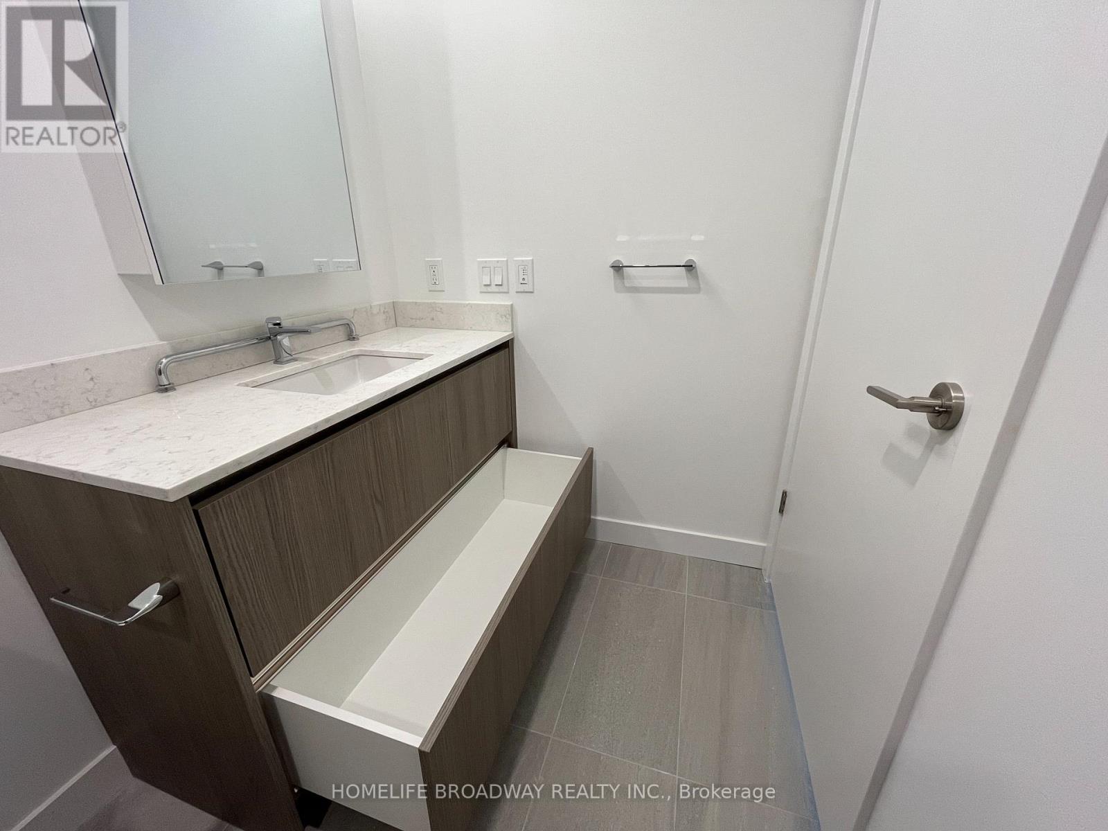 706 - 8188 Yonge Street, Vaughan, Ontario  L4J 0M2 - Photo 15 - N12473701