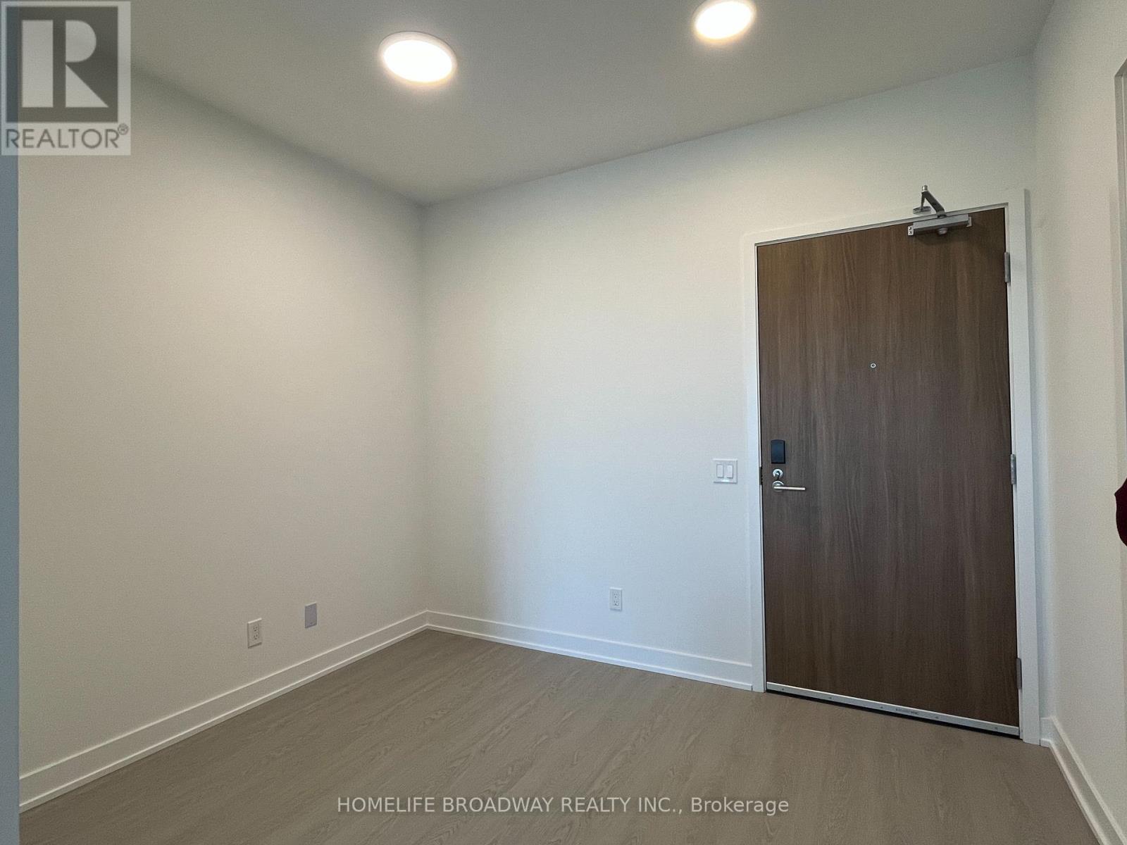 706 - 8188 Yonge Street, Vaughan, Ontario  L4J 0M2 - Photo 2 - N12473701