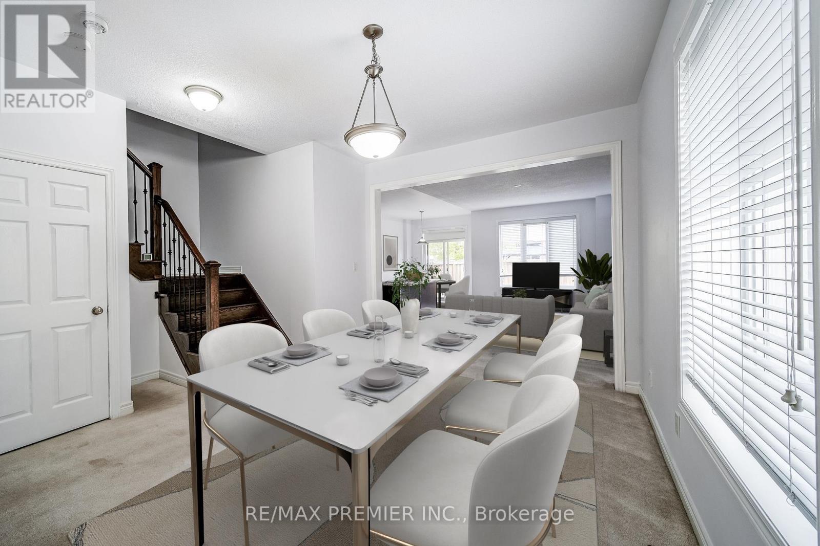44 Weaver Terrace, New Tecumseth (Tottenham), Ontario  L0G 1W0 - Photo 5 - N12472708