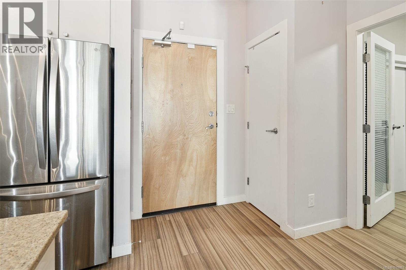 304 2871 Jacklin Rd, Langford, British Columbia V9B 0P3 - Photo 4 - 1018063