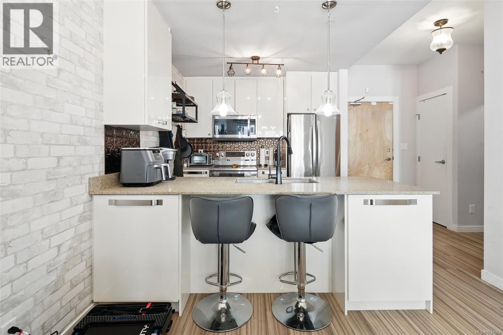 304 2871 Jacklin Rd, Langford, British Columbia V9B 0P3 - Photo 8 - 1018063