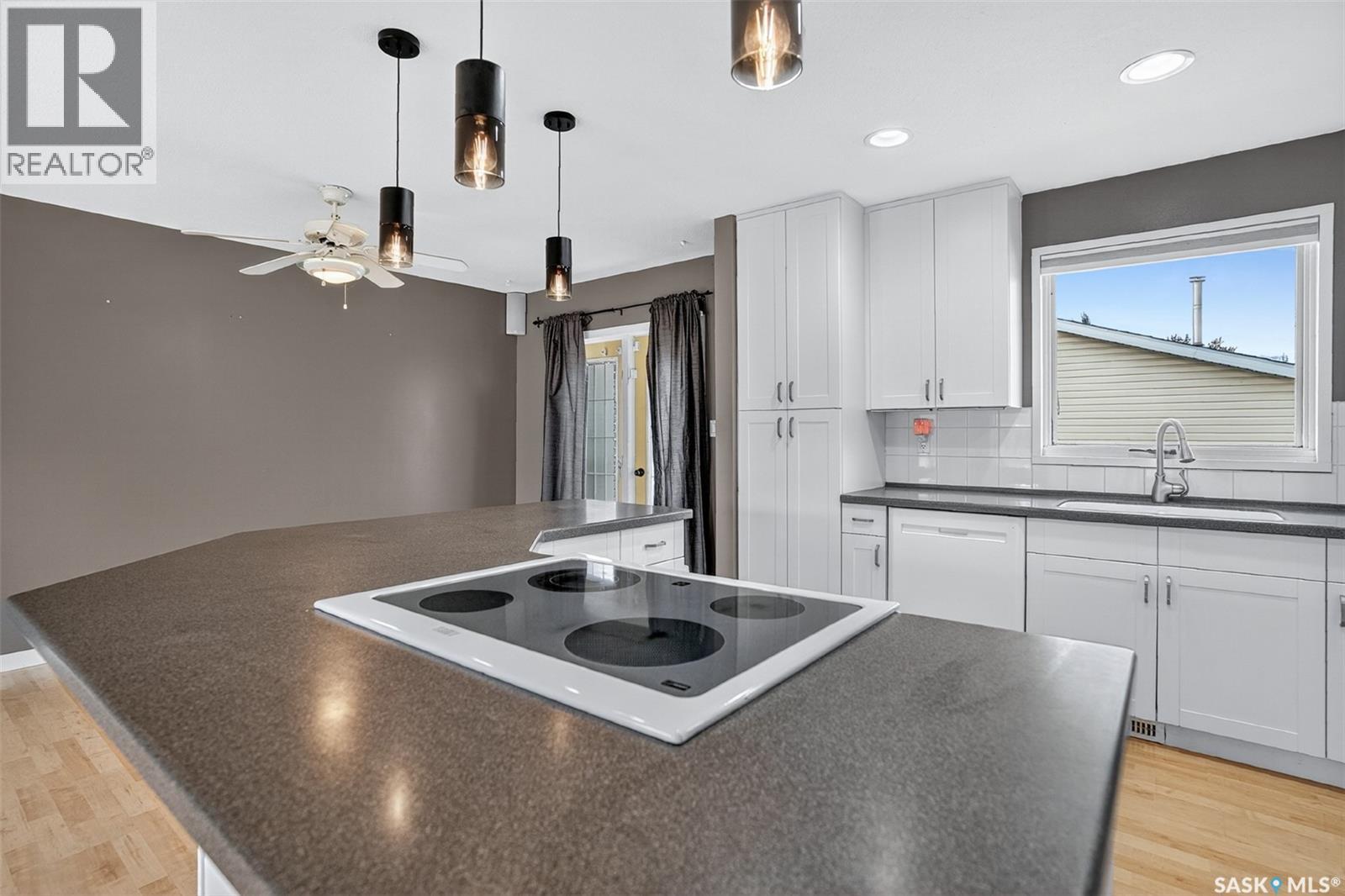 131 Arrand Crescent, Saskatoon, Saskatchewan  S7M 5A3 - Photo 7 - SK021434