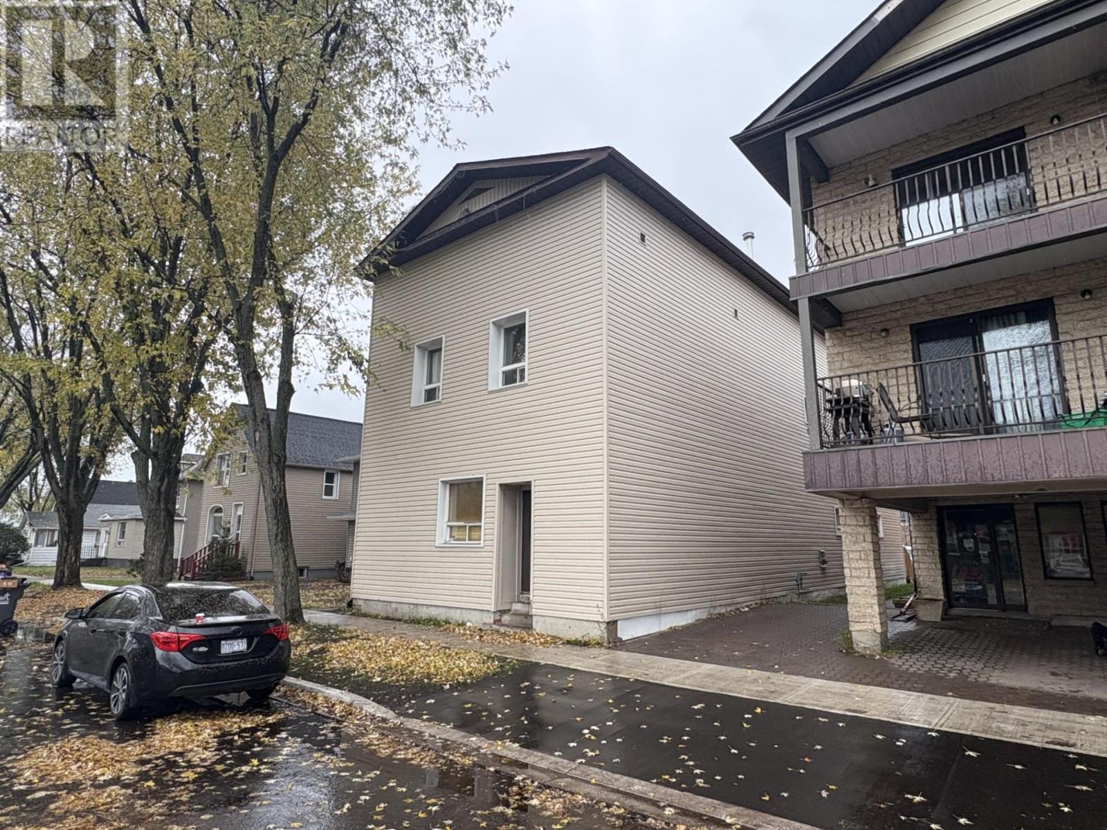 216 Leith, Thunder Bay, Ontario