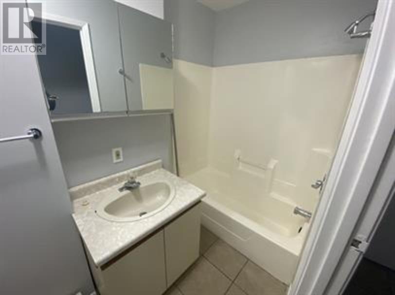 216 Leith, Thunder Bay, Ontario  P7C 1M8 - Photo 14 - TB253278