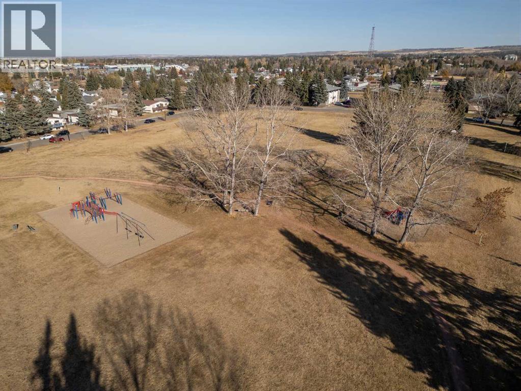 35 Oak Street, Red Deer, Alberta  T4P 1R8 - Photo 4 - A2266134
