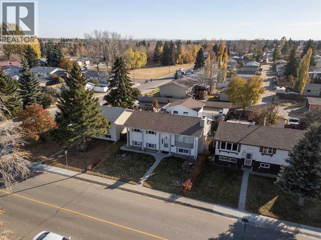 35 Oak Street, Red Deer, Alberta  T4P 1R8 - Photo 2 - A2266134