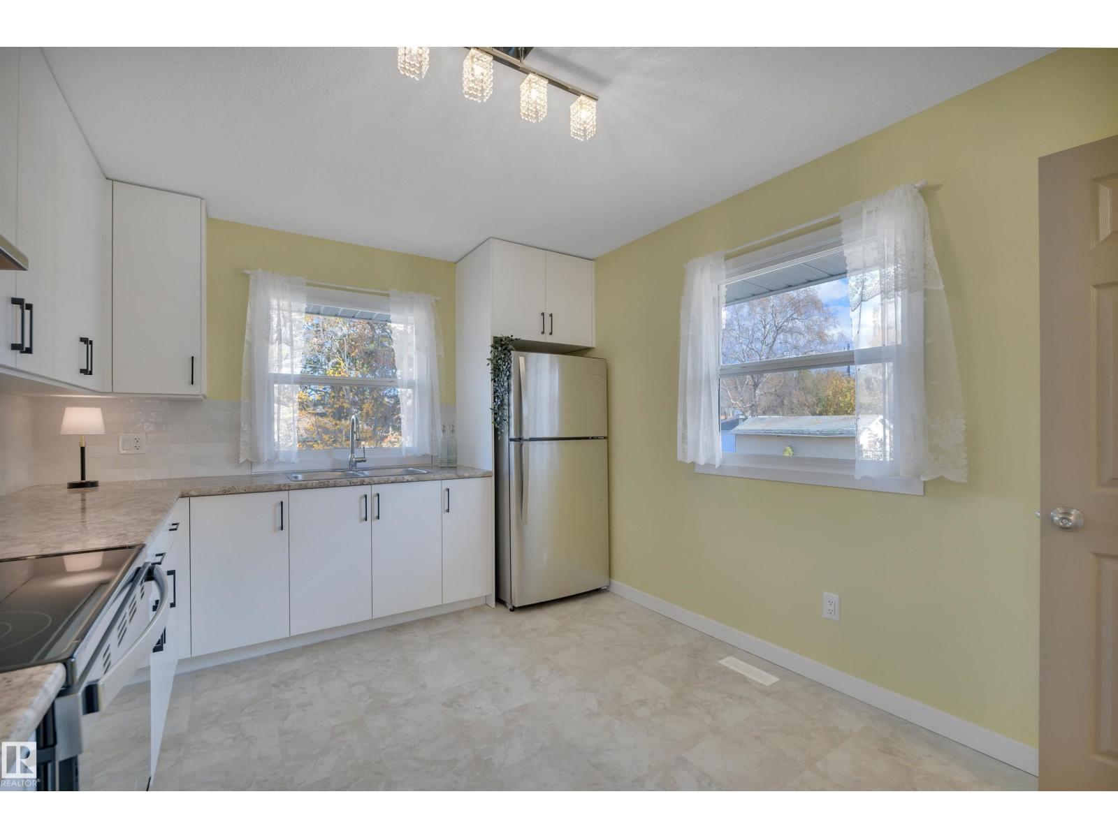 9304 71 Av Nw, Edmonton, Alberta  T6E 0K8 - Photo 18 - E4463034