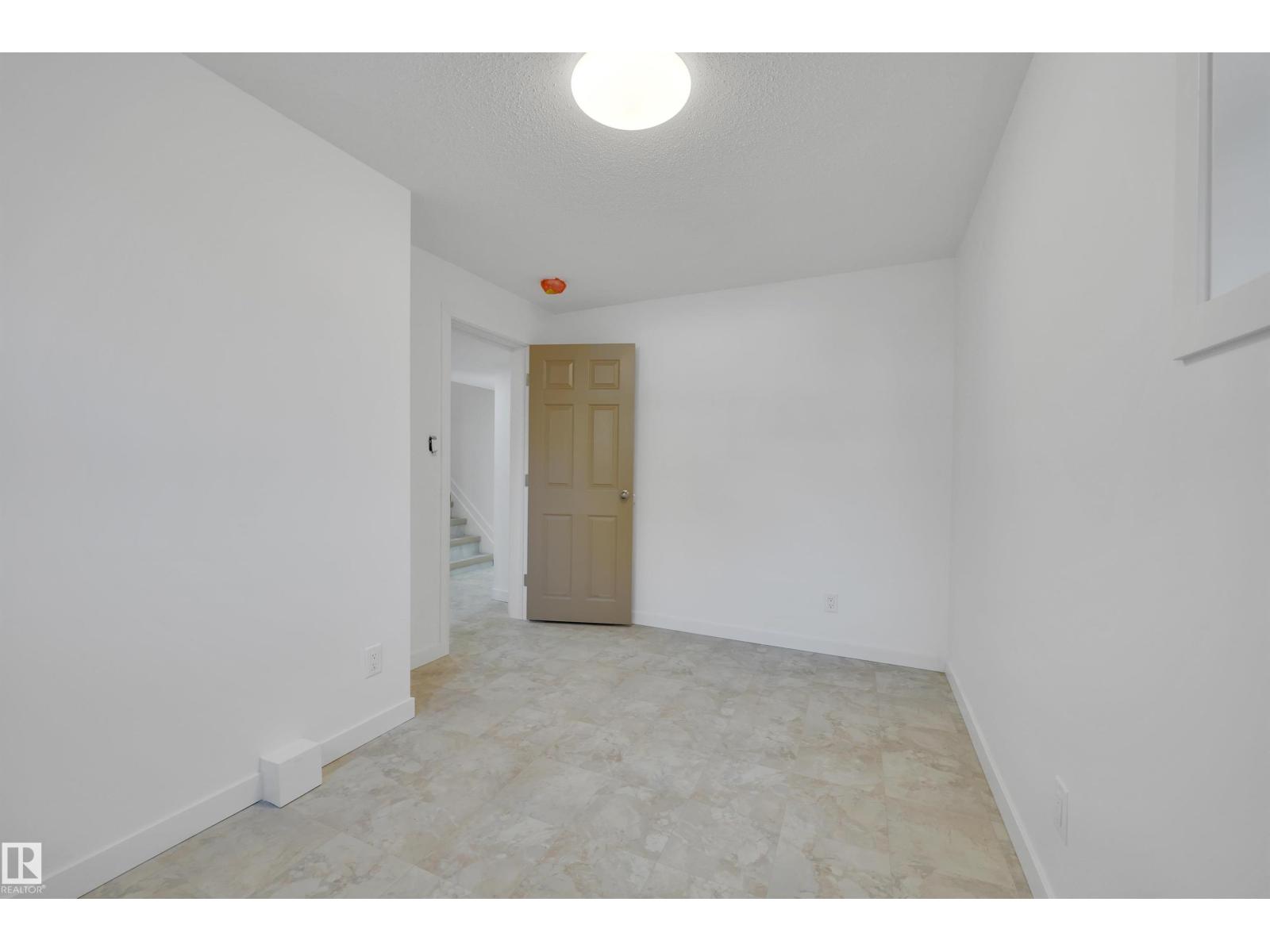 9304 71 Av Nw, Edmonton, Alberta  T6E 0K8 - Photo 37 - E4463034