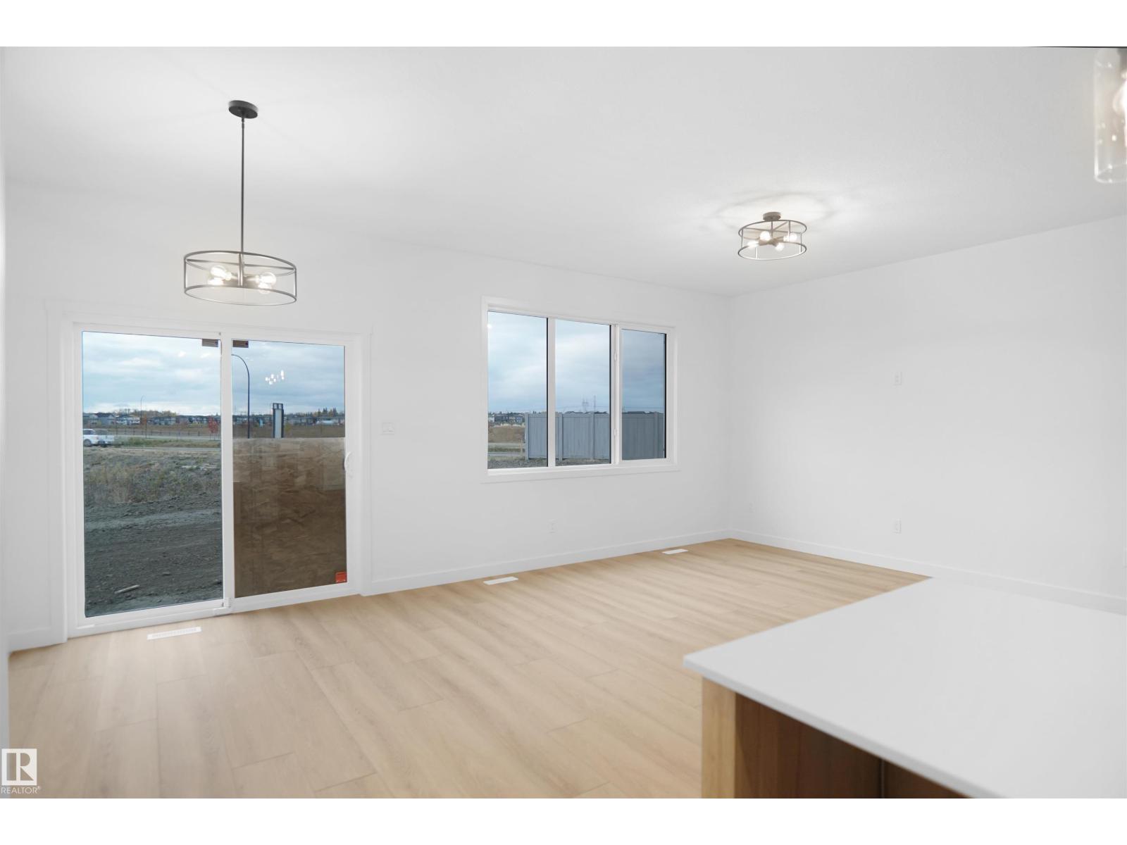 19446 22a Av Nw, Edmonton, Alberta  T6M 1P9 - Photo 5 - E4463035