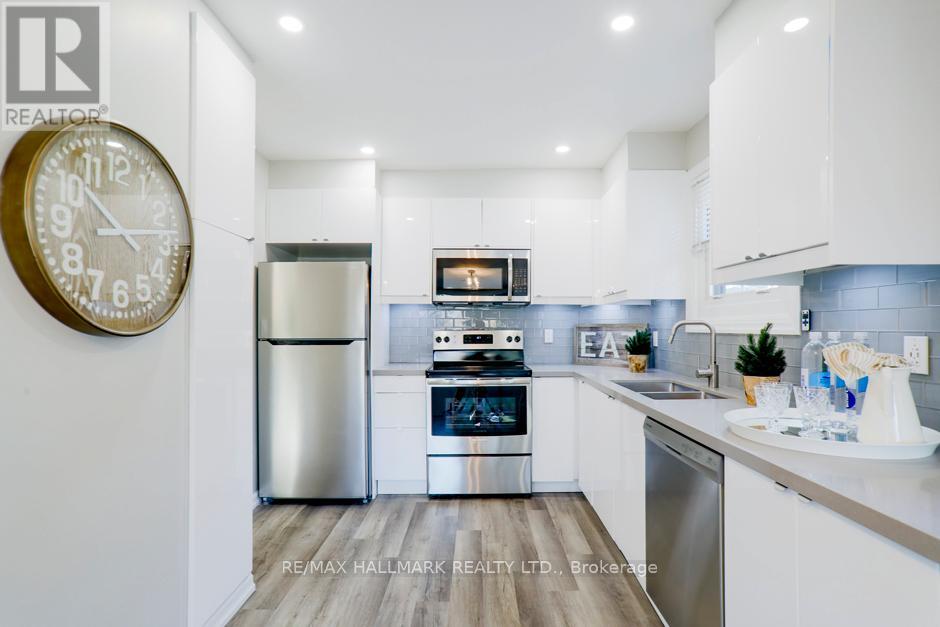 4 Freeman Street, Toronto, Ontario  M1N 2B8 - Photo 9 - E12475293