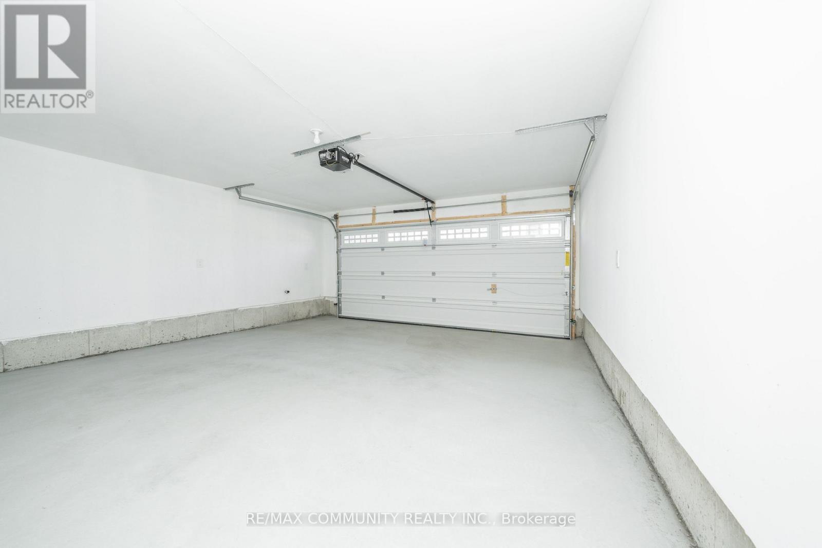 3430 Braeside Way, Pickering, Ontario  L1X 0J9 - Photo 6 - E12475402