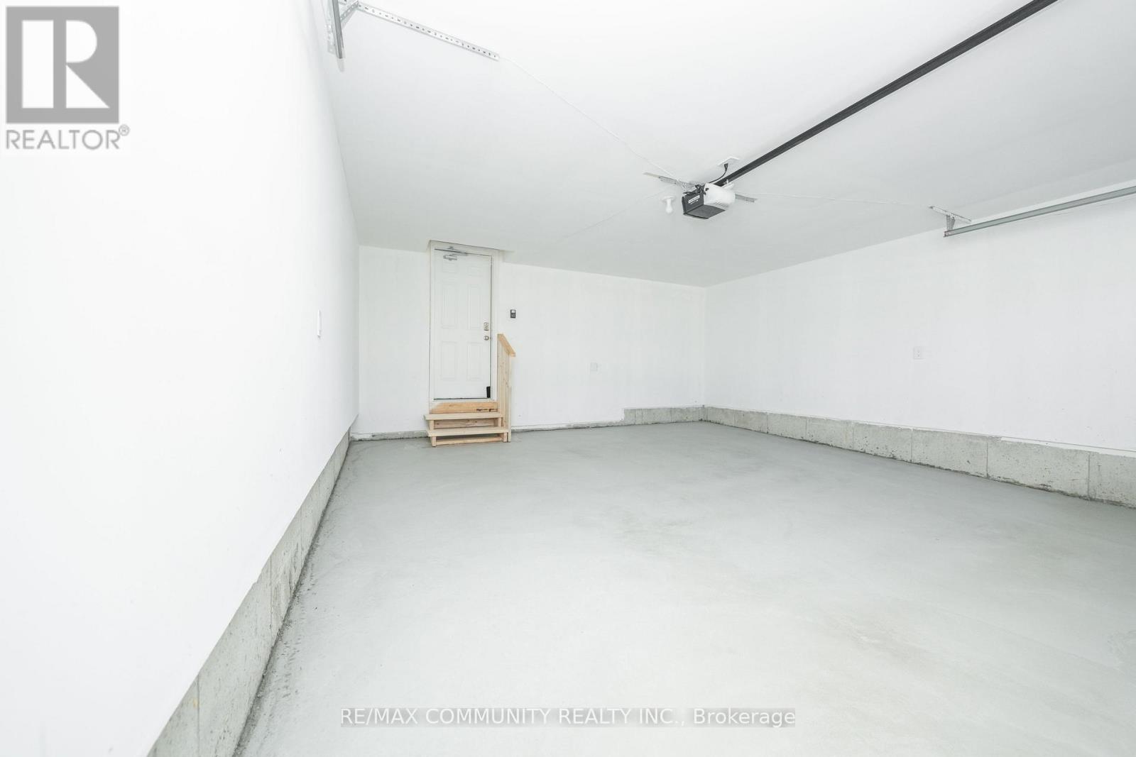 3430 Braeside Way, Pickering, Ontario  L1X 0J9 - Photo 7 - E12475402