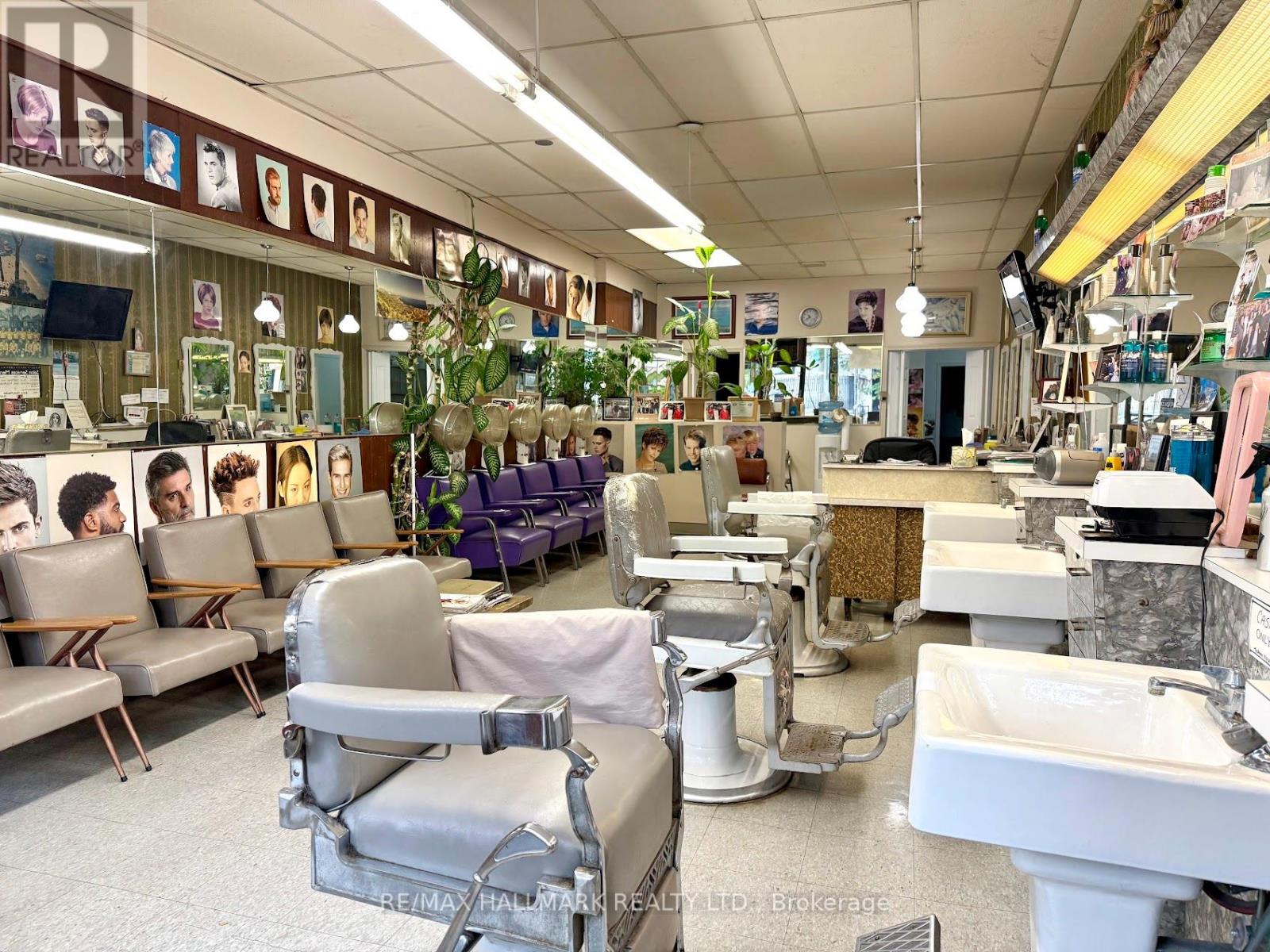 741 Queen Street E, Toronto, Ontario  M4M 1H3 - Photo 3 - E12475489