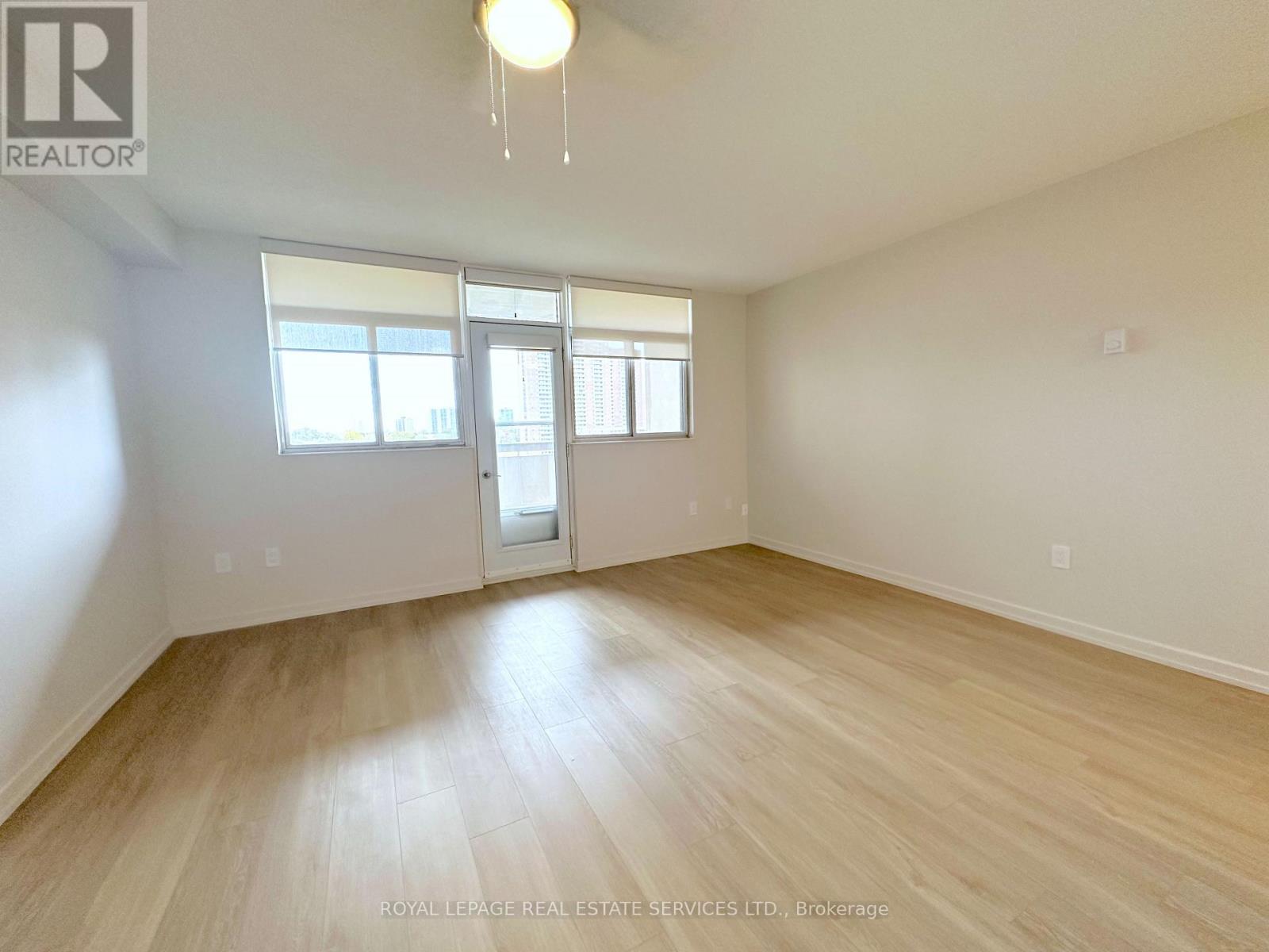 802 - 30 Denton Avenue, Toronto, Ontario  M1L 4P2 - Photo 5 - E12475523