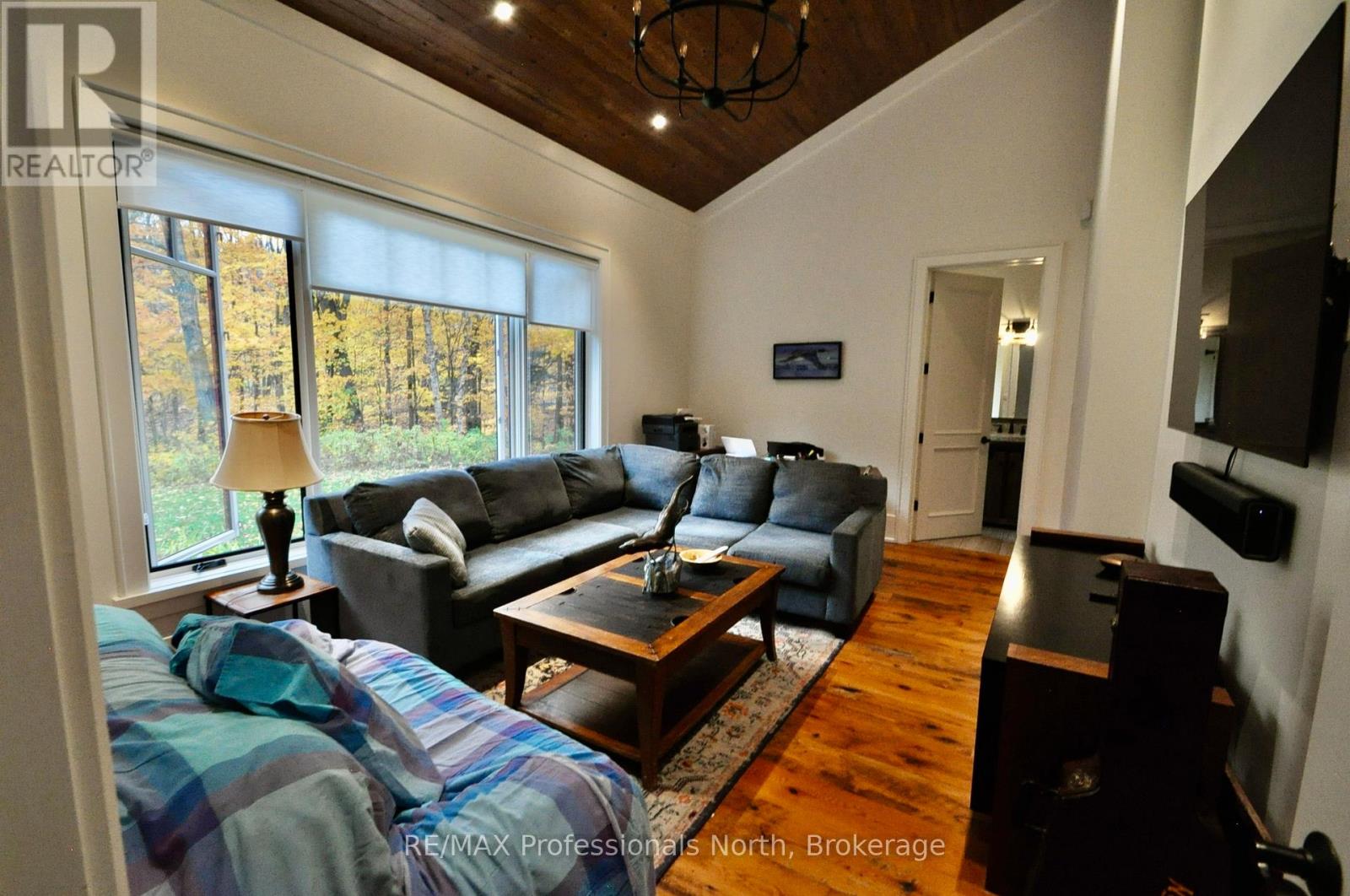 11 Tipper Ln Lane, Huntsville, Ontario  P1H 2J2 - Photo 19 - X12475363