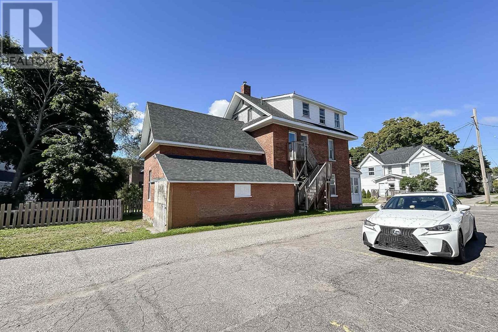 178 Mcdougald St, Sault Ste. Marie, Ontario  P6A 3A8 - Photo 11 - SM251945