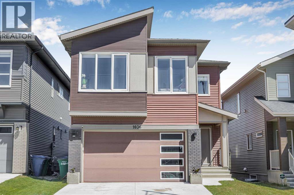 1036 Chinook Gate Heath Sw, Airdrie, Alberta  T4B 5C9 - Photo 1 - A2266007