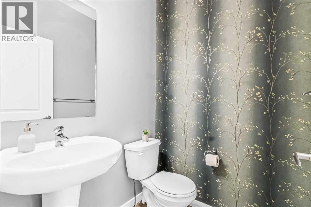 1036 Chinook Gate Heath Sw, Airdrie, Alberta  T4B 5C9 - Photo 18 - A2266007