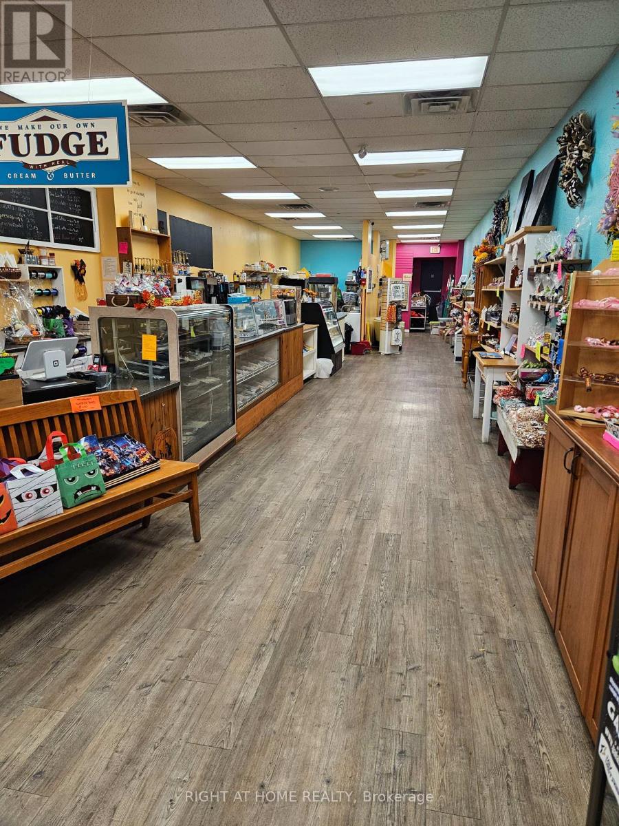 53 King Street W, Brockville, Ontario  K6V 3P8 - Photo 4 - X12458621