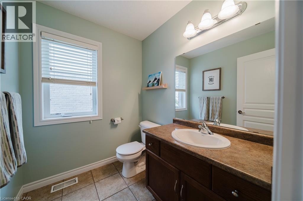 13 Erhardt Wagner Place, Baden, Ontario  N3A 4S2 - Photo 12 - 40780079