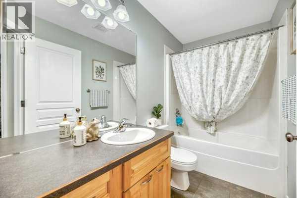 196 Camden Place, Strathmore, Alberta  T1P 1Y2 - Photo 19 - A2266096