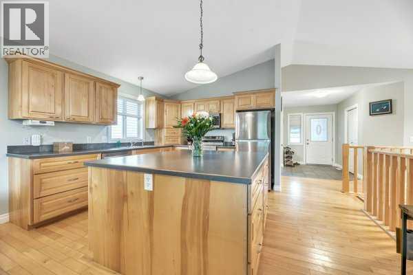 196 Camden Place, Strathmore, Alberta  T1P 1Y2 - Photo 7 - A2266096
