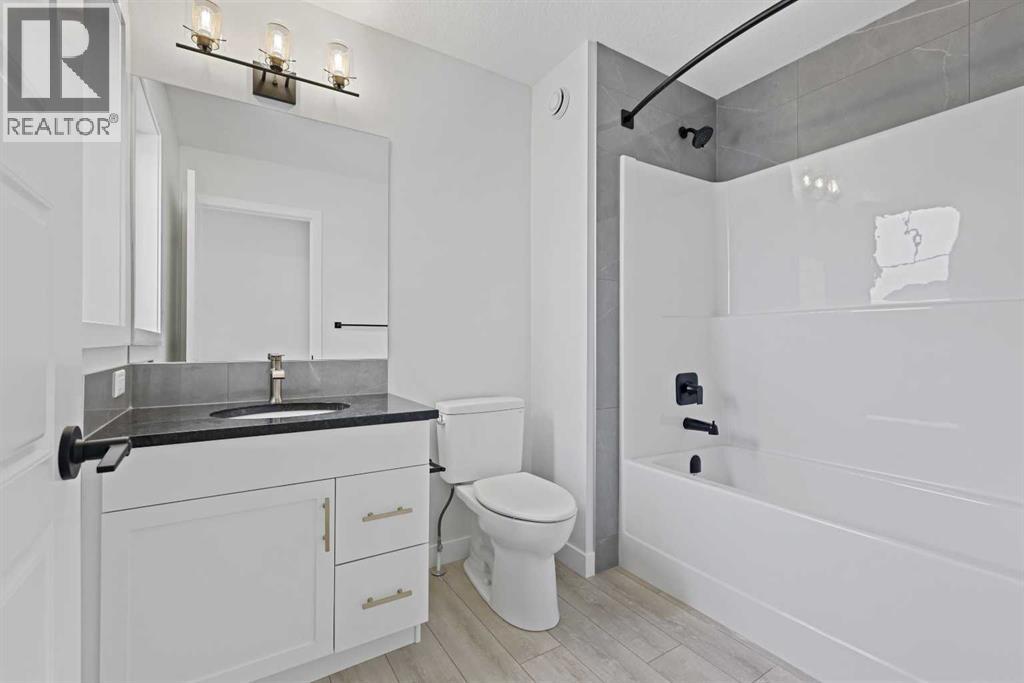 33 Magnolia Path Se, Calgary, Alberta  T3M 3X7 - Photo 11 - A2241960