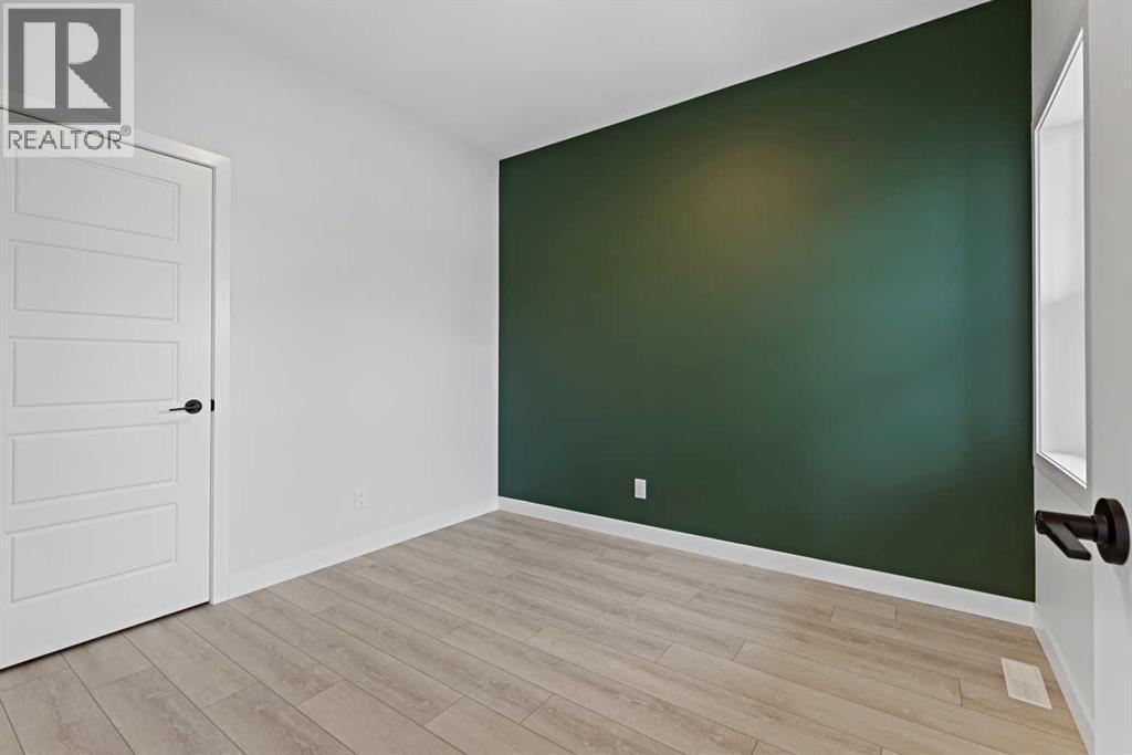 33 Magnolia Path Se, Calgary, Alberta  T3M 3X7 - Photo 9 - A2241960