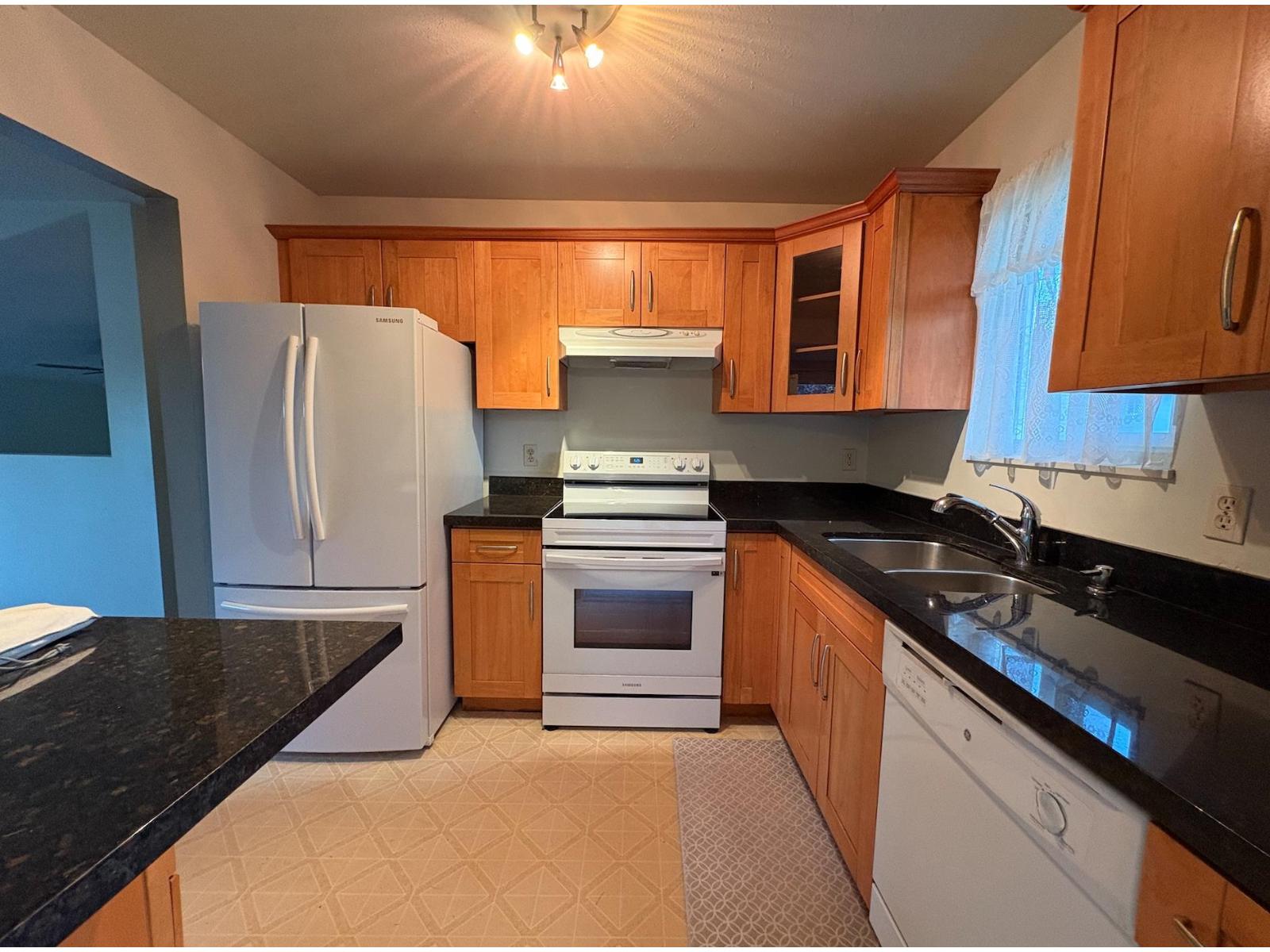 32174 Sandpiper Place, Mission, British Columbia  V2V 5S1 - Photo 8 - R3060400