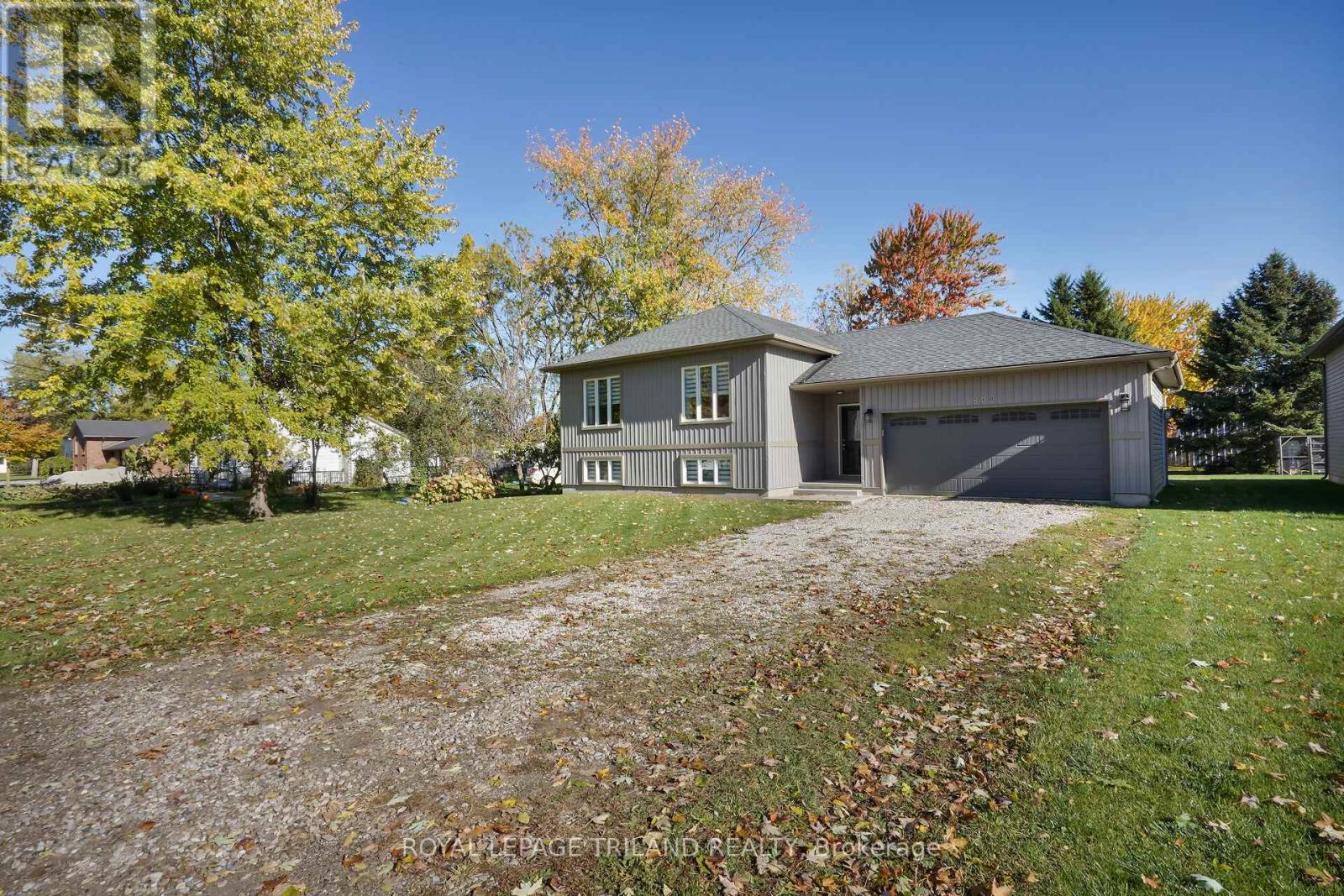 280 Peter Street S, Chatham-Kent, Ontario  N0P 1C0 - Photo 2 - X12475556