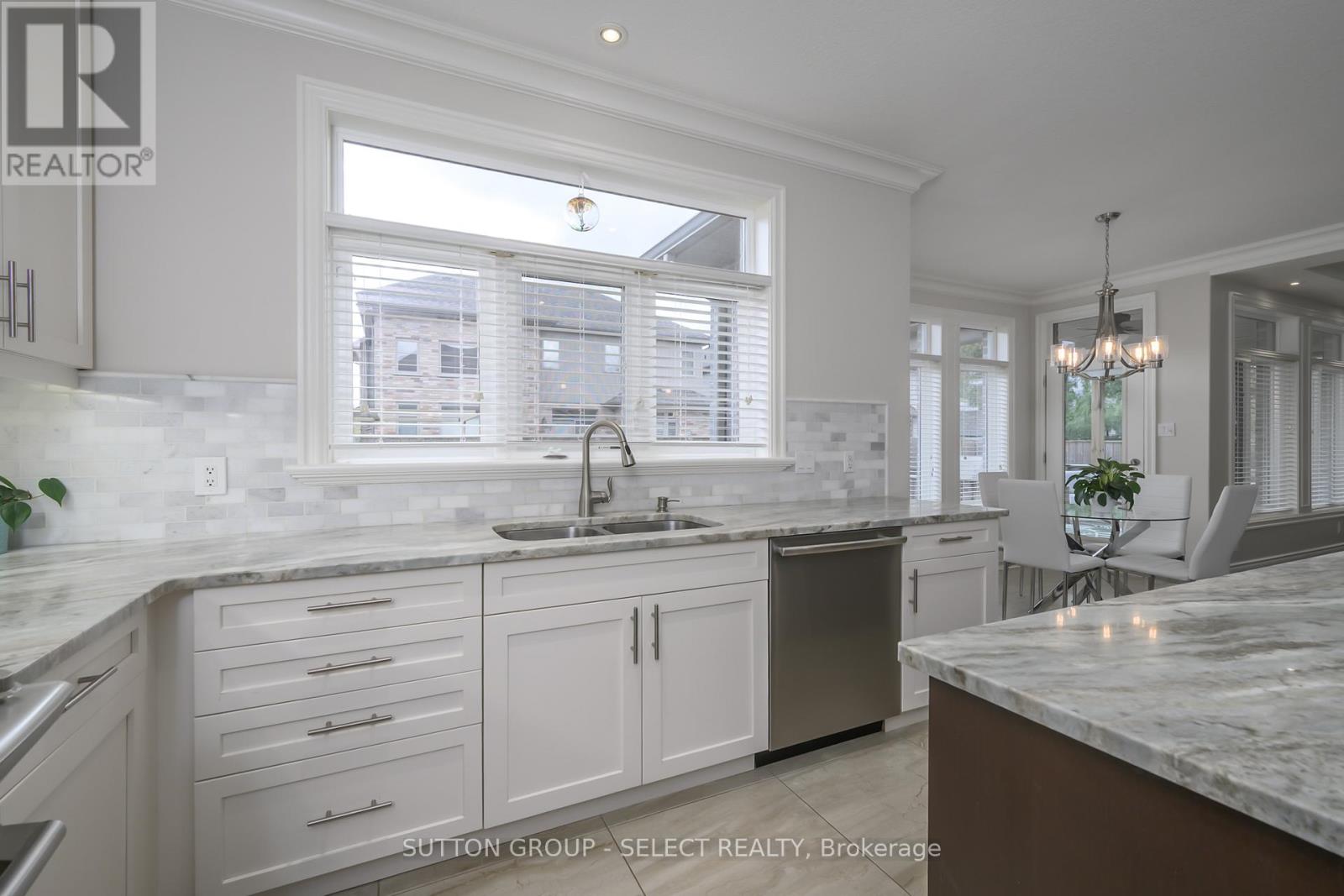 1517 Sandpiper Drive, London North, Ontario  N5X 0E6 - Photo 7 - X12475619
