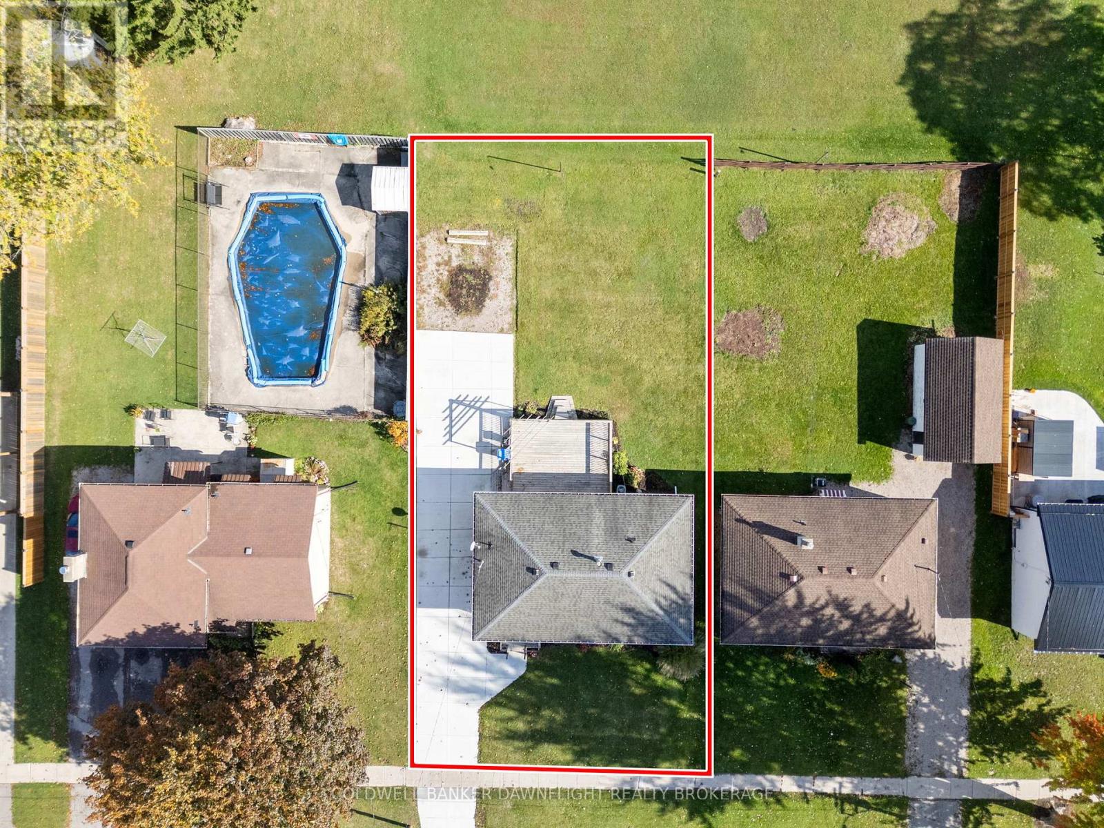 312 Marlborough Street, South Huron, Ontario  N0M 1S2 - Photo 4 - X12475659