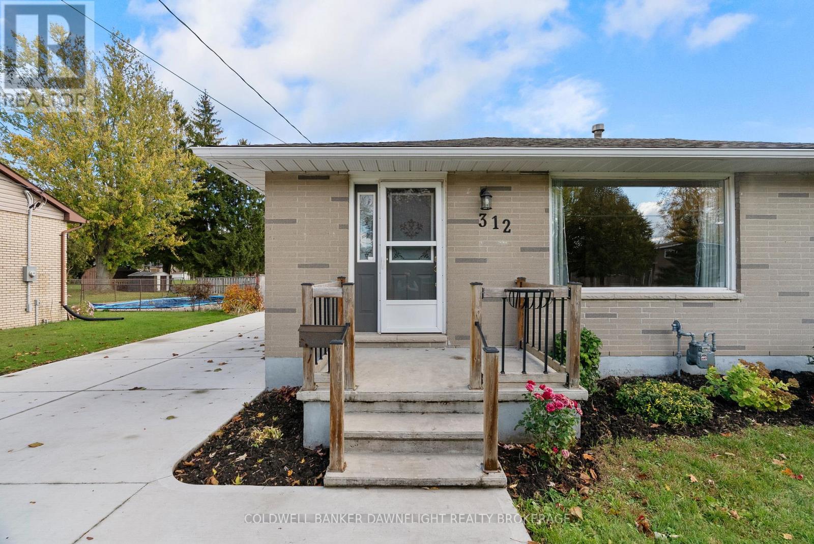 312 Marlborough Street, South Huron, Ontario  N0M 1S2 - Photo 5 - X12475659