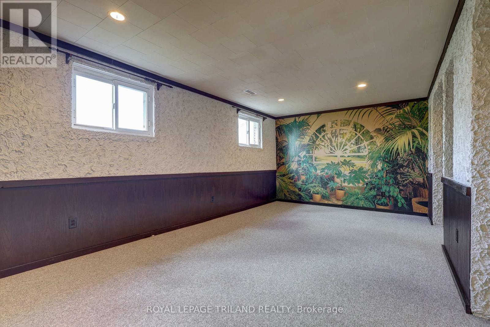 8 Parish Street, St. Thomas, Ontario  N5R 4W8 - Photo 28 - X12475669
