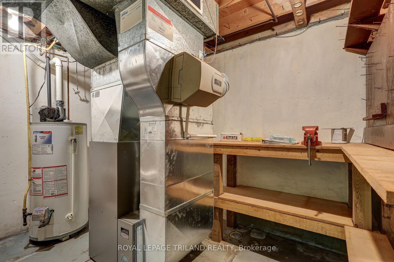 8 Parish Street, St. Thomas, Ontario  N5R 4W8 - Photo 38 - X12475669