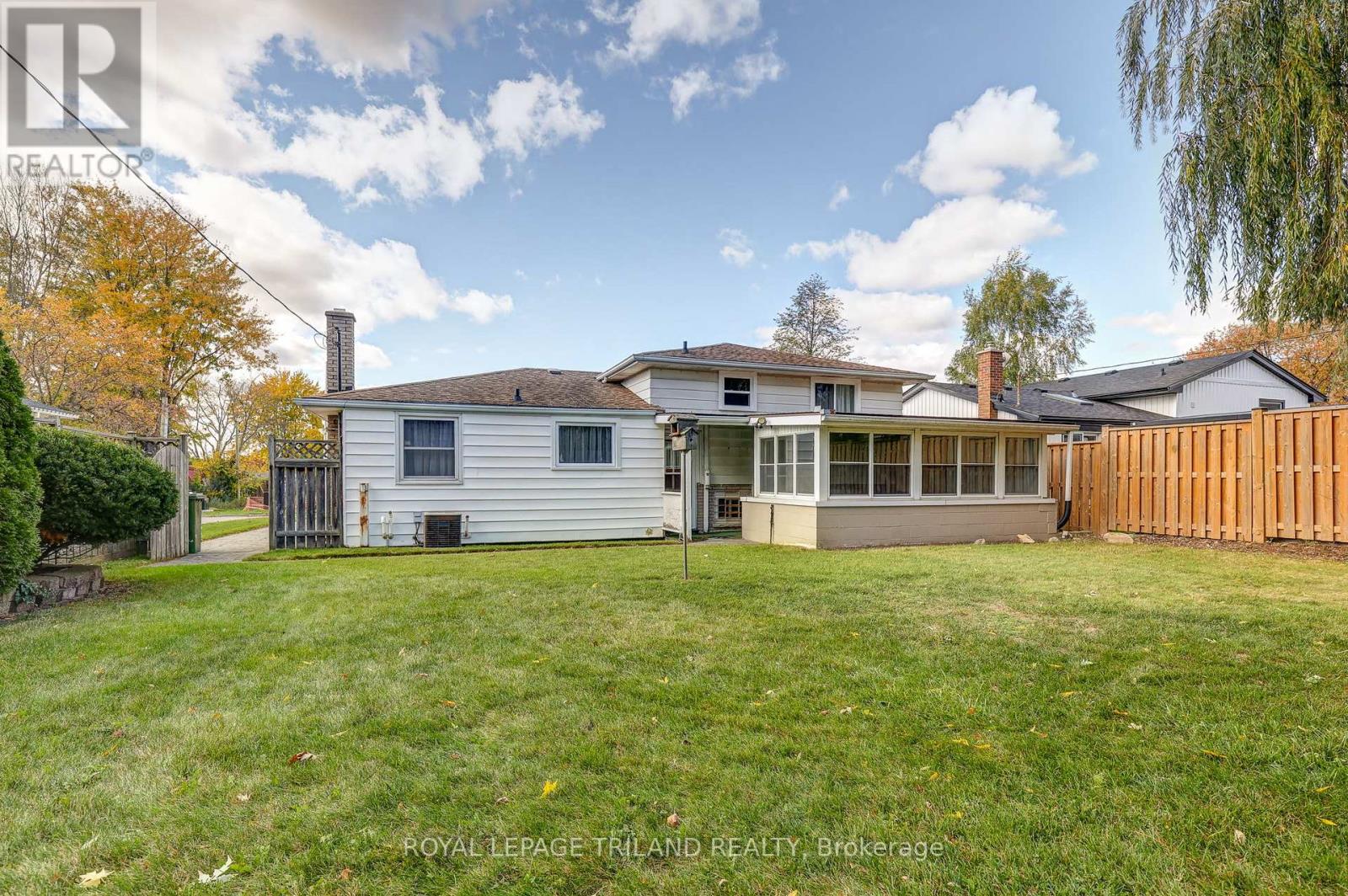 8 Parish Street, St. Thomas, Ontario  N5R 4W8 - Photo 41 - X12475669