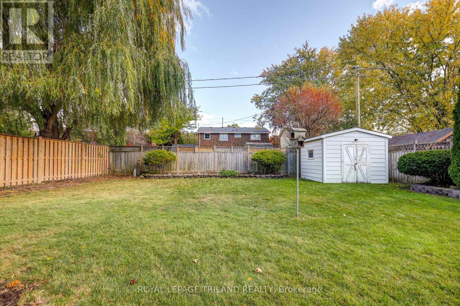 8 Parish Street, St. Thomas, Ontario  N5R 4W8 - Photo 46 - X12475669