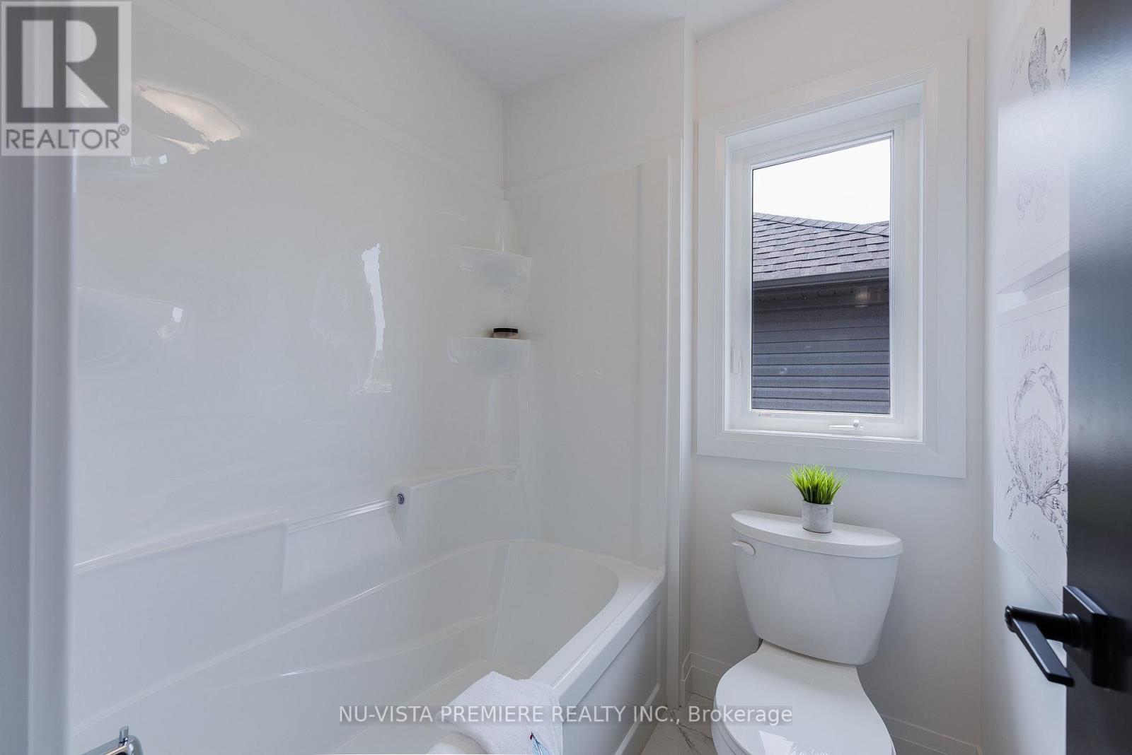 28 Basil Crescent, Middlesex Centre, Ontario  N0M 2A0 - Photo 36 - X12475693