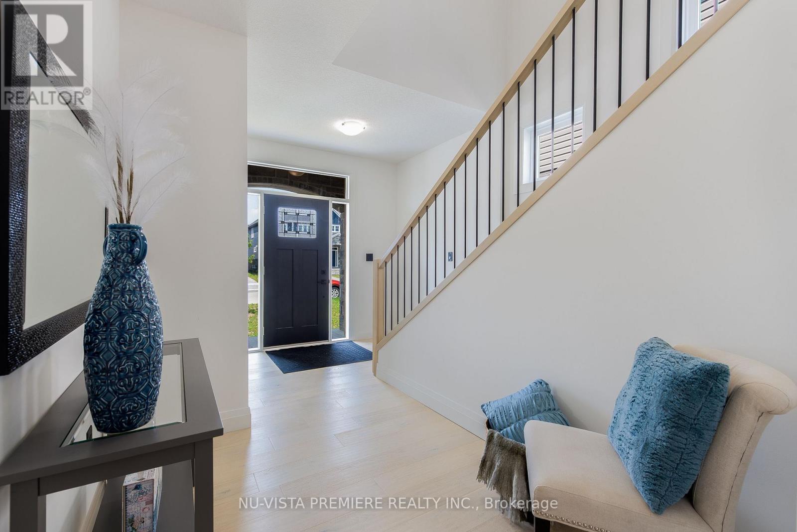 28 Basil Crescent, Middlesex Centre, Ontario  N0M 2A0 - Photo 7 - X12475693
