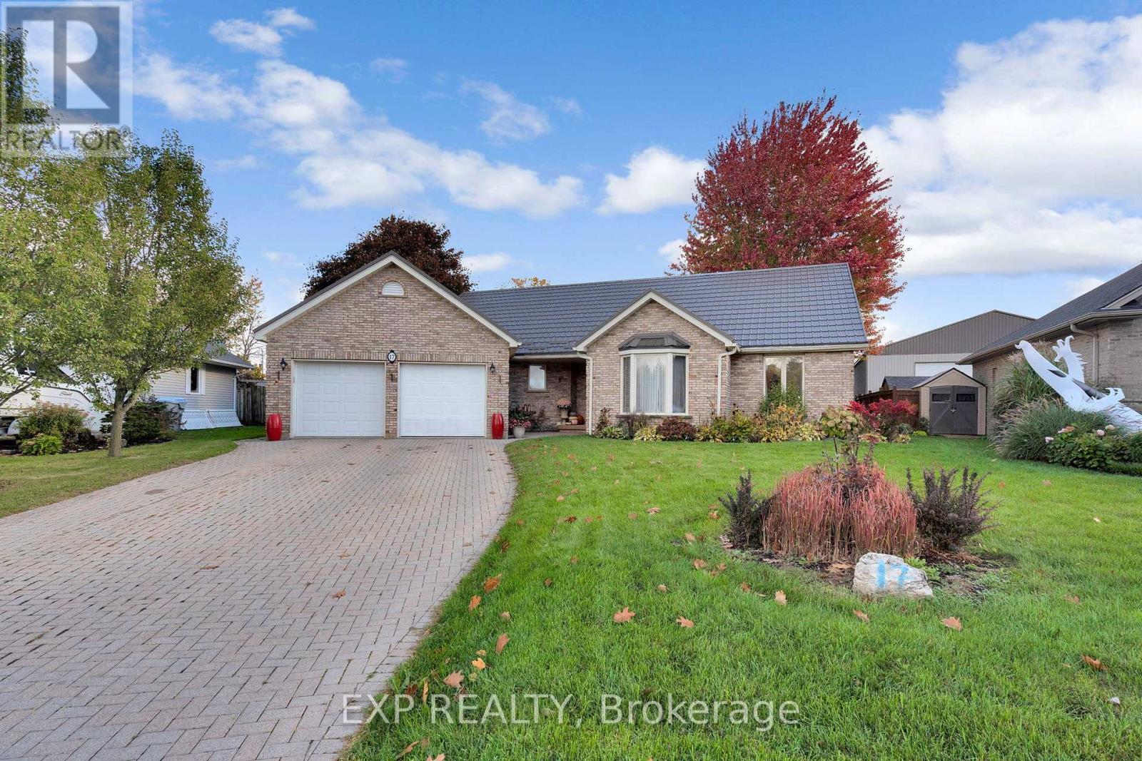 17 ABBEY LANE, South Huron, Ontario