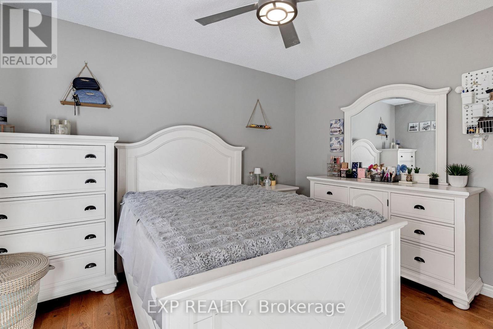 17 Abbey Lane, South Huron, Ontario  N0M 1S1 - Photo 23 - X12475703