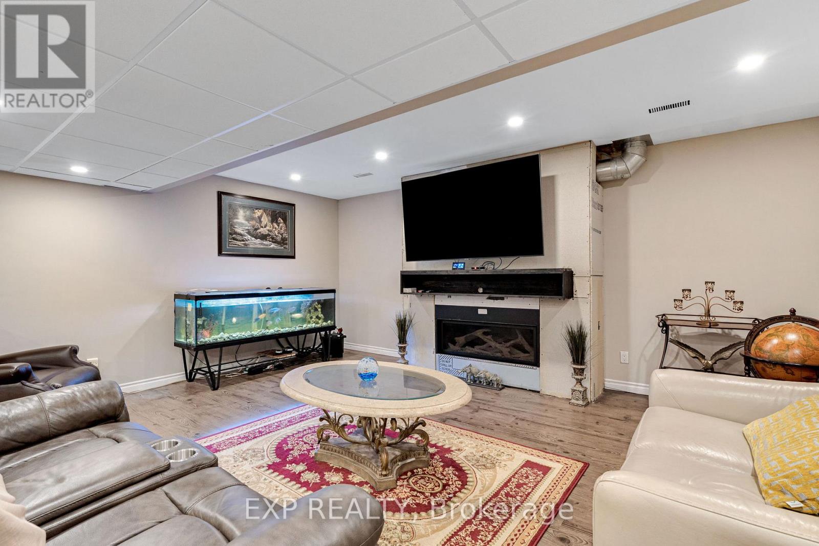 17 Abbey Lane, South Huron, Ontario  N0M 1S1 - Photo 30 - X12475703