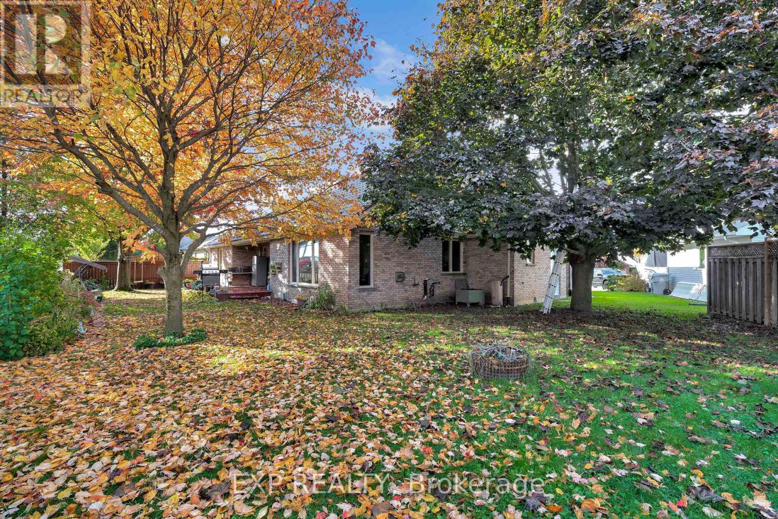 17 Abbey Lane, South Huron, Ontario  N0M 1S1 - Photo 47 - X12475703
