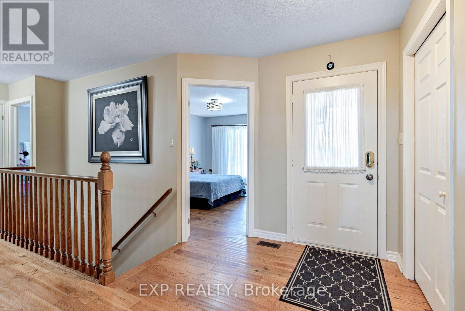 17 Abbey Lane, South Huron, Ontario  N0M 1S1 - Photo 5 - X12475703