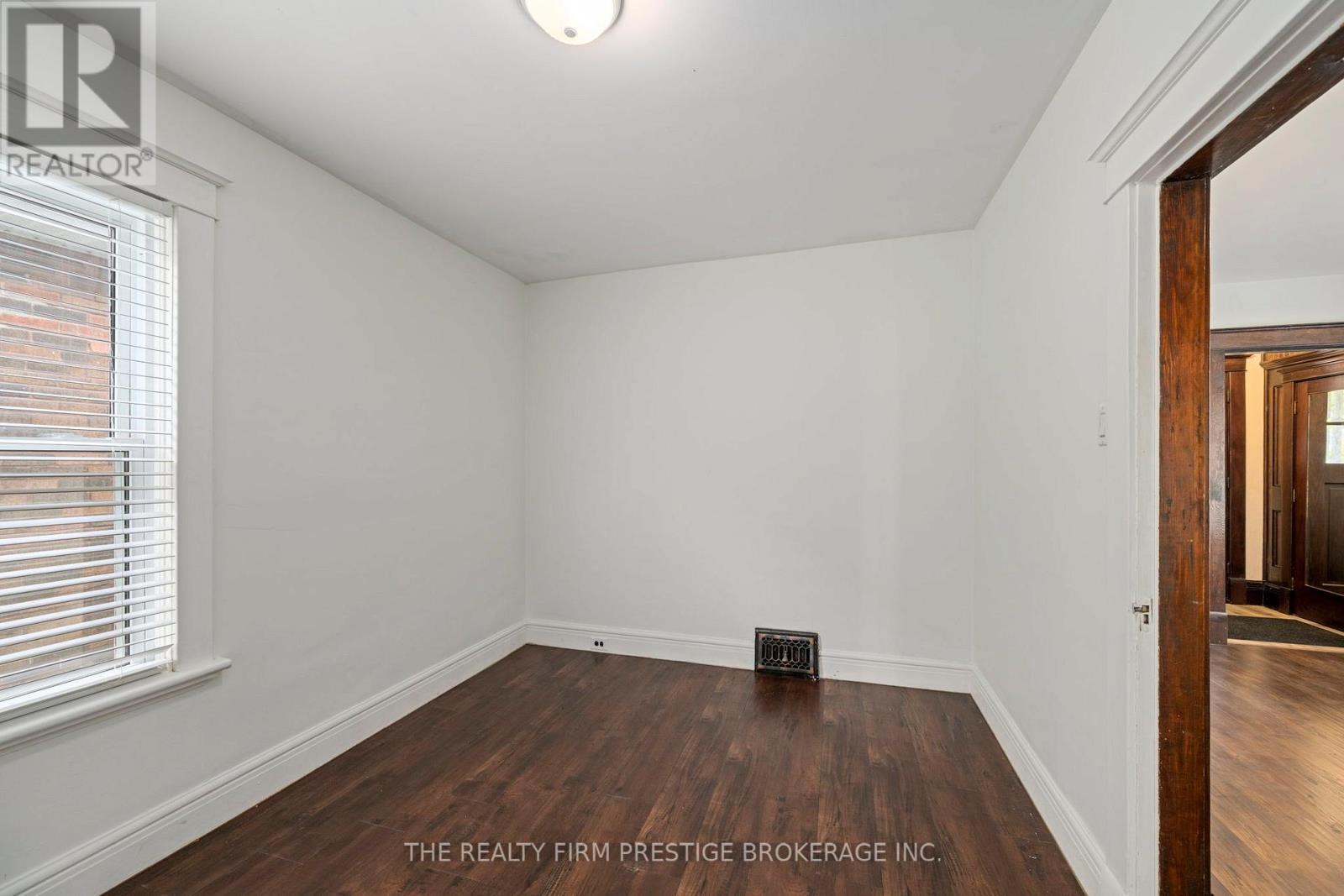 588 Rosedale Street, London East, Ontario  N6B 2C6 - Photo 11 - X12475753