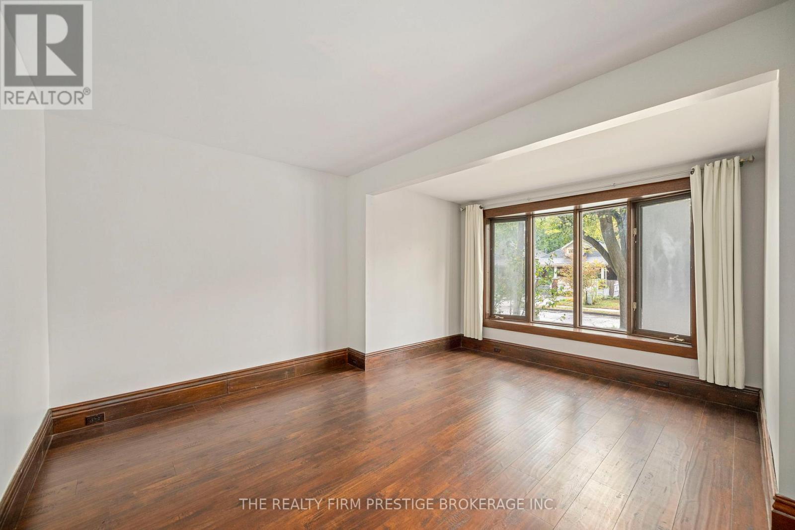 588 Rosedale Street, London East, Ontario  N6B 2C6 - Photo 8 - X12475753