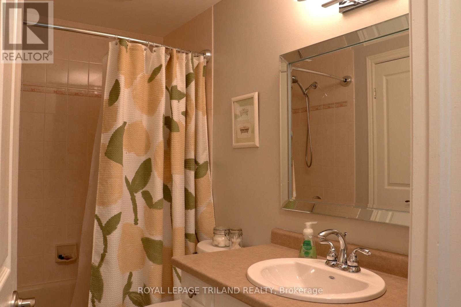 1 - 70 Sunnyside Drive, London North, Ontario  N5X 3W4 - Photo 19 - X12475787