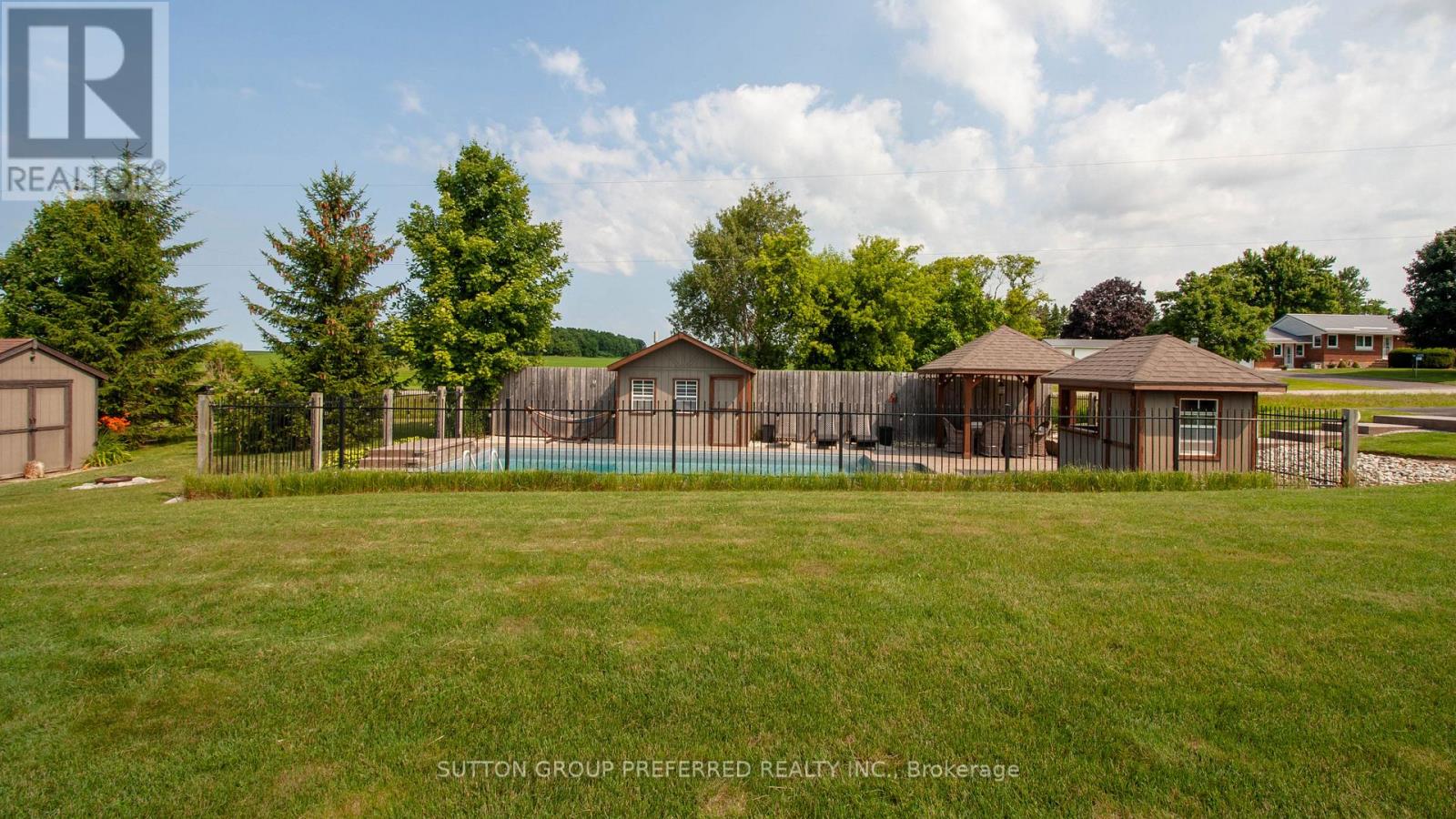 13315 Westbury Drive, Malahide, Ontario  N0L 2J0 - Photo 12 - X12475804