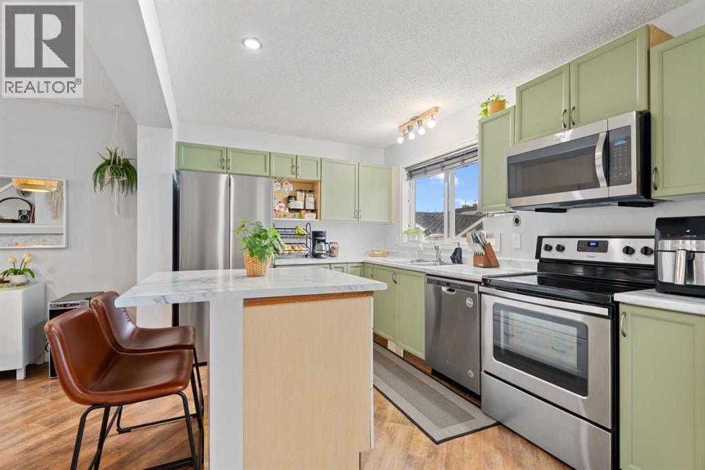 242 Elgin Place Se, Calgary, Alberta  T2Z 4V8 - Photo 10 - A2264618