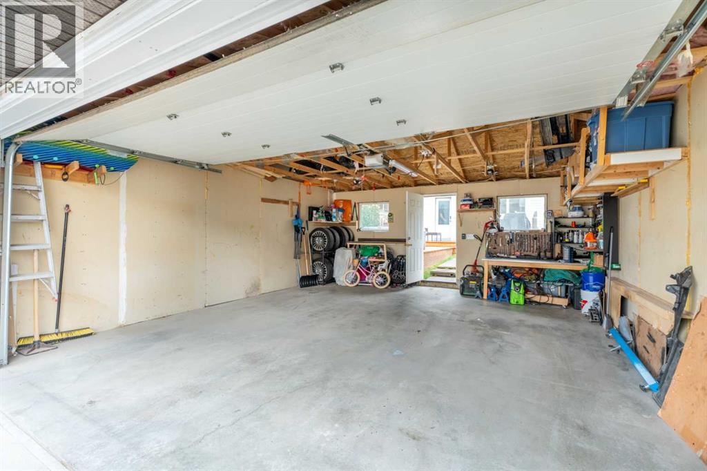 242 Elgin Place Se, Calgary, Alberta  T2Z 4V8 - Photo 36 - A2264618